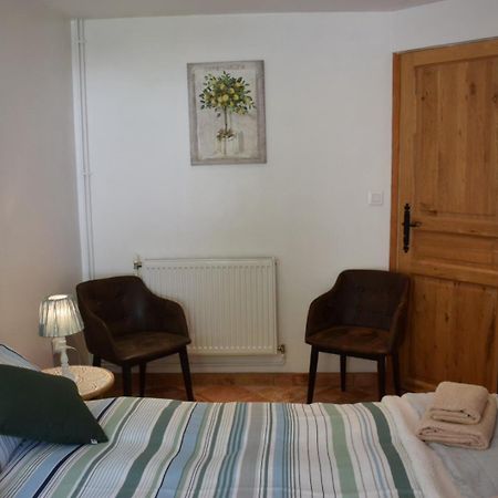 Libellule Bed and Breakfast Coussac-Bonneval Exteriör bild