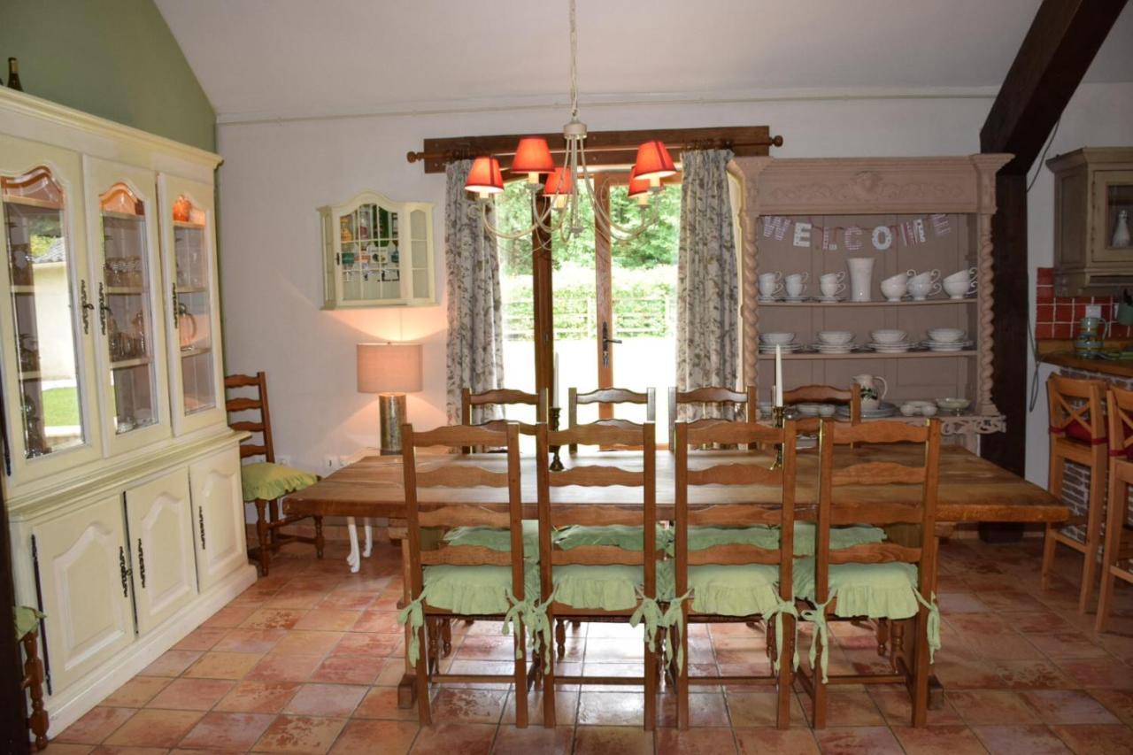 Libellule Bed and Breakfast Coussac-Bonneval Exteriör bild
