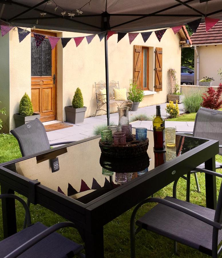 Libellule Bed and Breakfast Coussac-Bonneval Exteriör bild