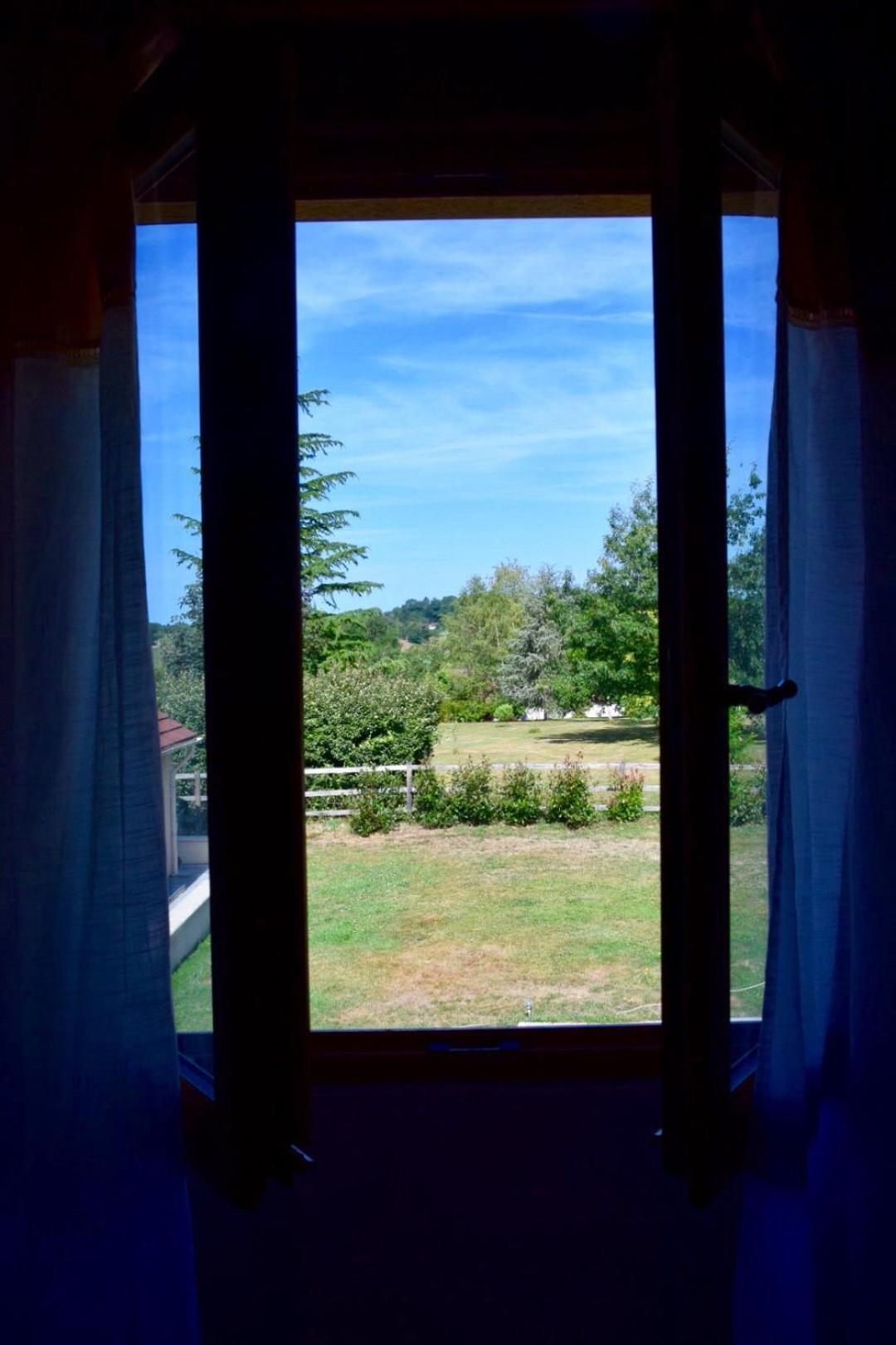 Libellule Bed and Breakfast Coussac-Bonneval Exteriör bild